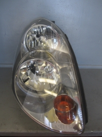 Infiniti - Headlight - 4 DOOR